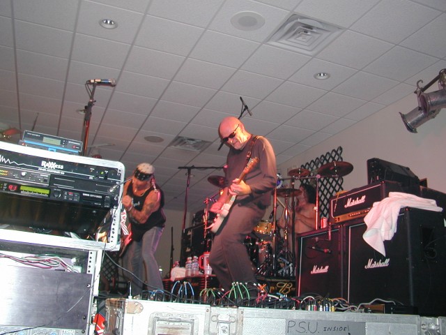 aa Kendall-Stage left low