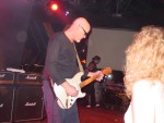 MARK KENDALL LAYING DOWN THE GREAT GUITAR LICKS TO THE OPENING SONG