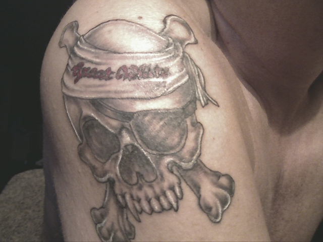 PITTSBURGHSHARK TATTS